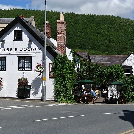 The Horse & Jockey Inn Knighton  Buitenkant foto