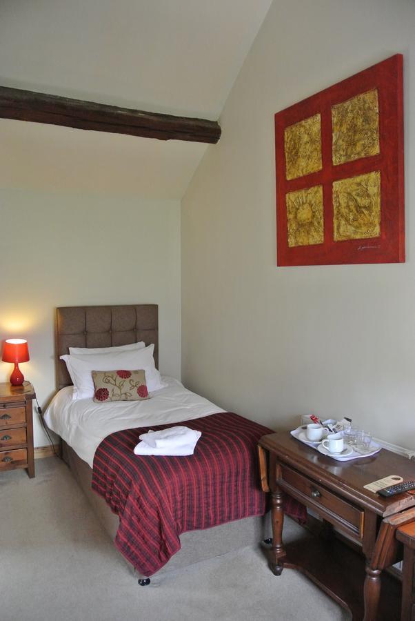The Horse & Jockey Inn Knighton  Buitenkant foto
